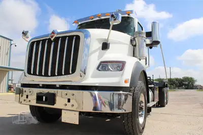 New | in-Stock 2026 INTERNATIONAL HX Rolloff Trucks Texas US | Roll Off Truck World #1491804