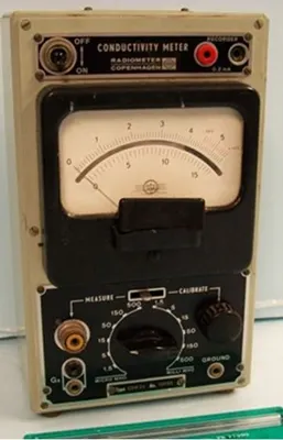 QTY. 1. RADIOMETER COPENHAGEN CONDUCTIVITY METER ,...