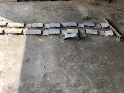 Used CHALLENGER SKID PLATES Miscellaneous Agriculture (Farm) Equipment Iowa US | Kading Ag #1501782