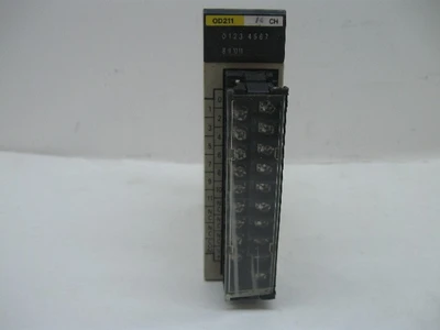 USED OMRON C200H-OD211