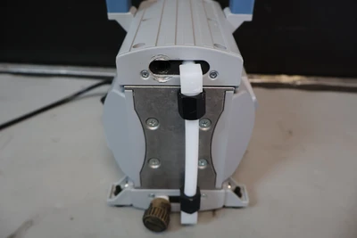 USED VACUUBRAND MD 1C