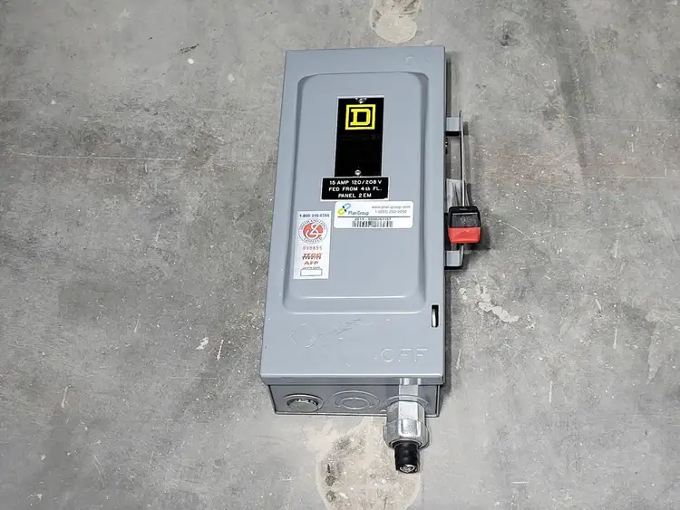 Used SQUARE D CH221N Switchgears British Columbia CA | Lenmark #835827
