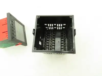 Honeywell DC2800CE0S0200100000 DC2800 Universal Digital Temperature Controller