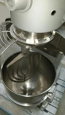 Hobart Mixer / Mixer -model V-1401 -208 volts -60hz / 14.4 amps -5hp -3ph