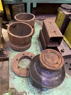 100 TON HYDRAULIC CAMBERING PRESS / POWERED SWEEP BENDER: STOCK #15860