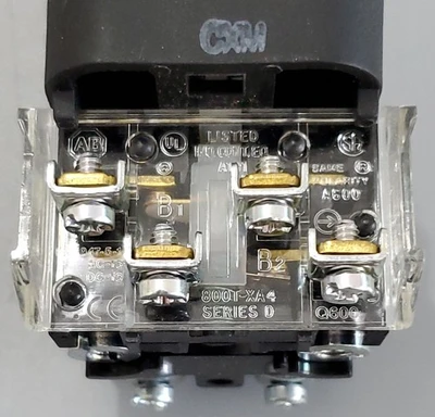 NEW Allen-Bradley 800T-PM26RA4