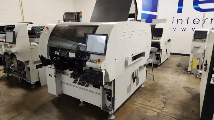 2008 UNIVERSAL GENESIS GX-11S 4992B PLACEMENT MACHINE Flex Mounter | Tekmart International Inc.