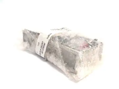 New | in-Stock Numatics Manifold Block 3/8 Inch NPT DBL-Z Board Parts (Hydraulics and Pneumatics) Michigan US | Maverick Industrial Sales #1398290