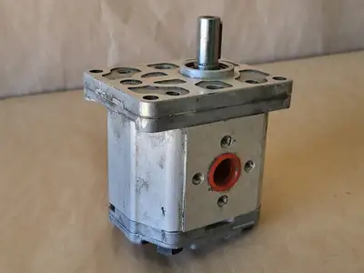 USED SAUER DANFOSS 121.19.018.00