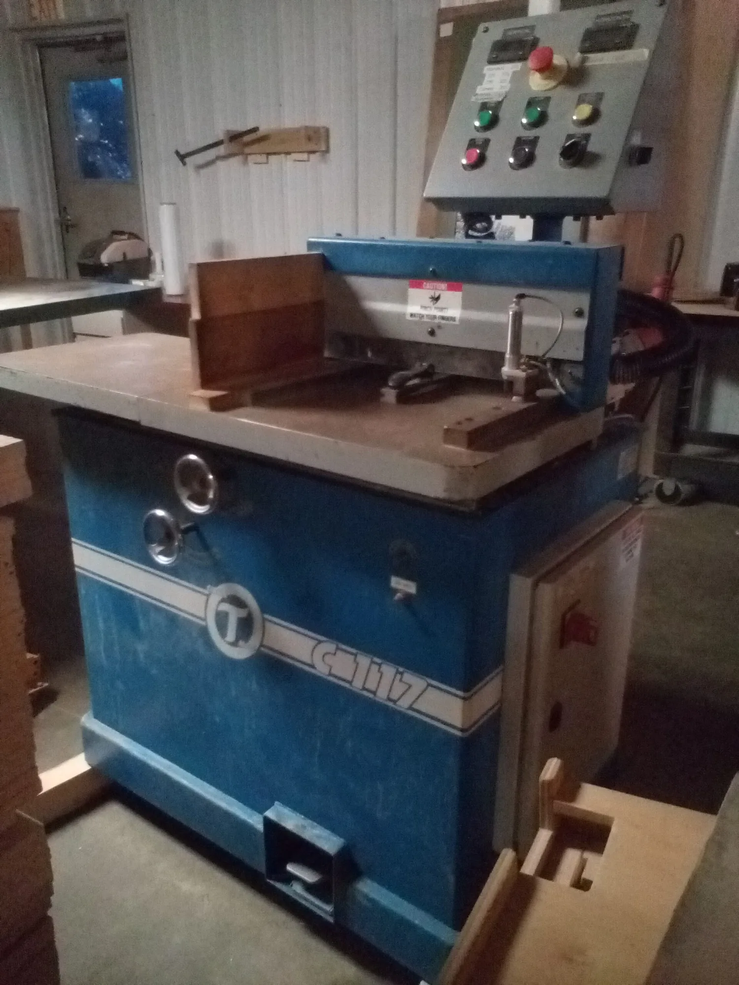 Used _UNKNOWN_ C117 Door Machines Ohio US | AW Machinery, LLC. #1457423