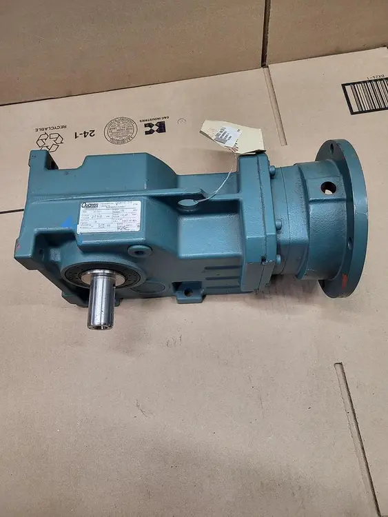 New | in-Stock DODGE DODGE QUANTIS BB383CN56C RIGHT ANGLE GEARBOX 1750RPM 1.55HP OP SHAFT 1.0 X 1.97" NO BOX Gearboxes | ND Industrial Surplus #1217006