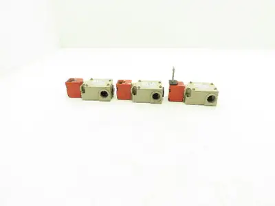 Omron D4BS-7AFS Limit Switch 2A/400V Lot of 3