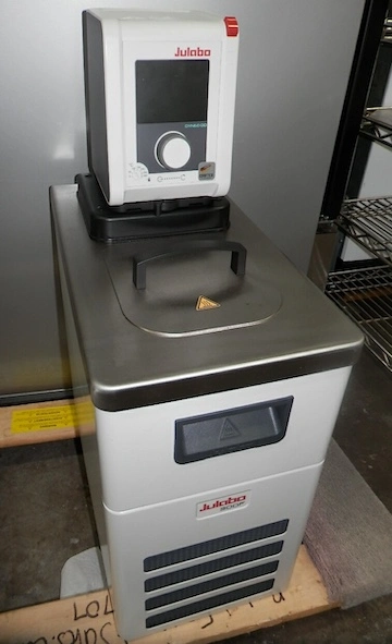 Used JULABO _UNKNOWN_ Baths / Circulators California US | Biotech Equipment Sales #1464642