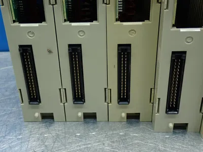 USED OMRON C200HID212