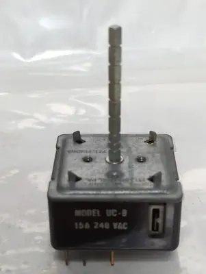 New | in-Stock CHROMALOX UC240 Temperature Controls Ohio US | Surplus Asset Holdings #1403127