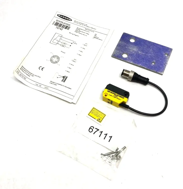 New | in-Stock Banner Engineering WORLD-BEAM All Purpose Photoelectric Sensor Photoelectric Sensors Michigan US | Maverick Industrial Sales #1392767