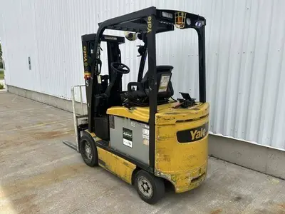Used 2018 YALE ERC060VG 4-Wheel Sit down Electric Counterbalance Forklifts Illinois US | Somerset Equipment Sales #1542836