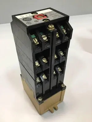 USED ALLEN BRADLEY 700-P1000A1 SER B
