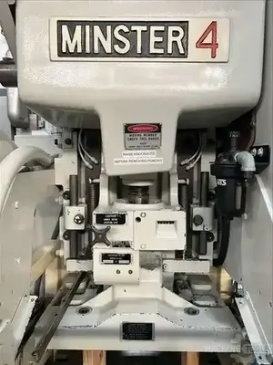 USED MINSTER 4SS