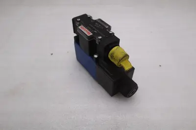 Rexroth R978879456 /4WE6D62/EW110N9DK23L/62 Directional Spool Valve - GF654