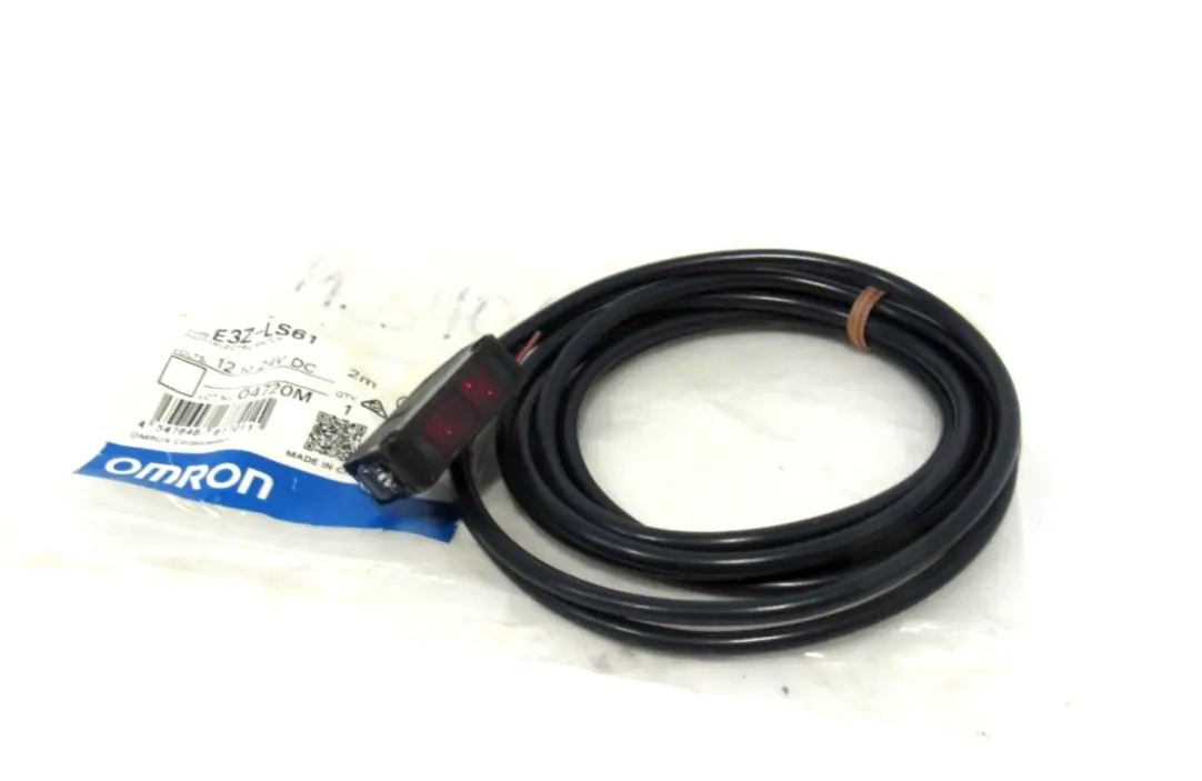 NEW OMRON E3Z-LS61 PHOTOELECTRIC SWITCH E3ZLS61