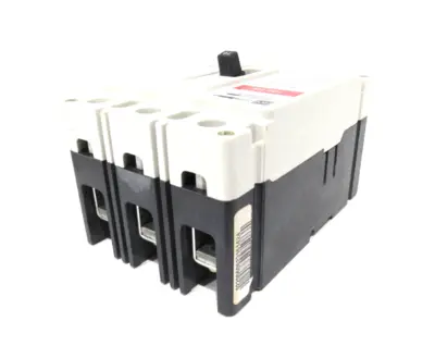 NEW CUTLER HAMMER FDB3070L CIRCUIT BREAKER 3 POLE 70A.