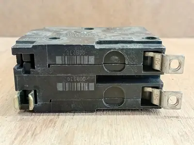 Used SQUARE D QOB230 Switchgears British Columbia CA | Lenmark #1438502