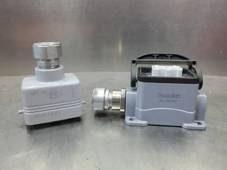Used Thomas &amp; Betts _UNKNOWN_ Connector Accessories South Carolina US | Palmetto Automation #1545269
