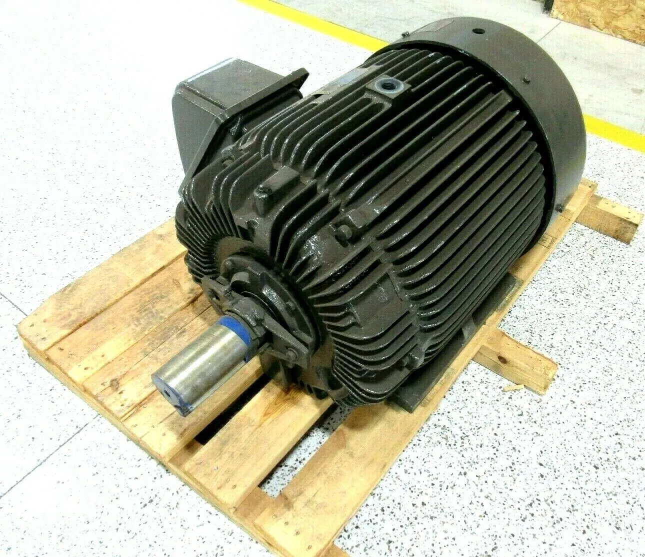 NEW WESTINGHOUSE AEHH-8NUWC MOTOR 150HP 575V 1783RPM 3-3/8"DIA PDH15004TE5N-RB