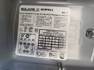 NEW SQUARE D 9013FSG