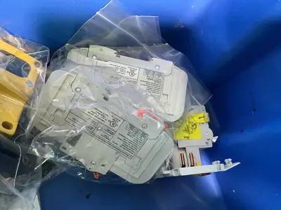 Used GENERAL ELECTRIC, COOPER BUSSMANN, OMRON _UNKNOWN_ Electronics & Components Ohio US | HGR 24 #1507806