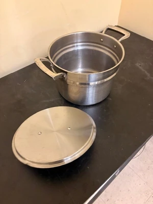 cooking pot