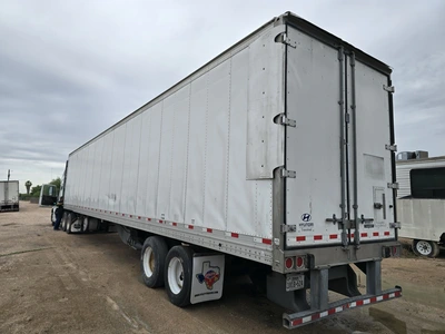 USED 2016 HYUNDAI TRANSLEAD
