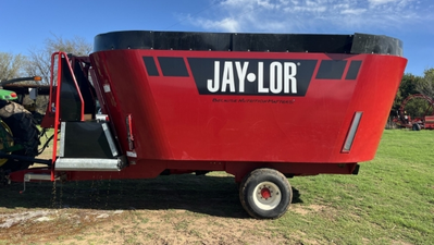 USED 2024 Deere 5075E