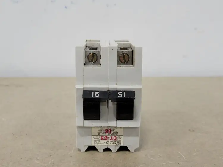 Used FEDERAL PIONEER NB215 Switchgears British Columbia CA | Lenmark #240570