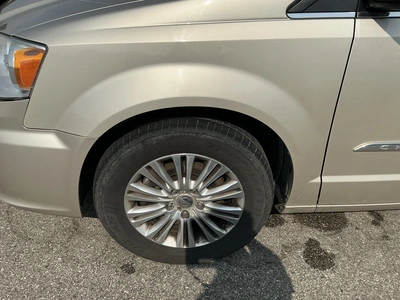 Used 2014 CHRYSLER TOWN & COUNTRY Vans Michigan US | Miedema Asset Management Group #1337323