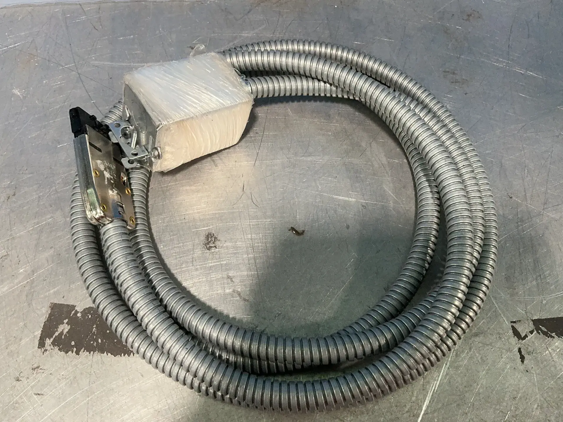 Used AMP _UNKNOWN_ Conduits Ohio US | HGR 24 #1358738