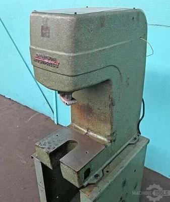 USED DENISON MODEL