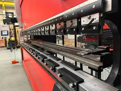 Amada HFE M 2 2204