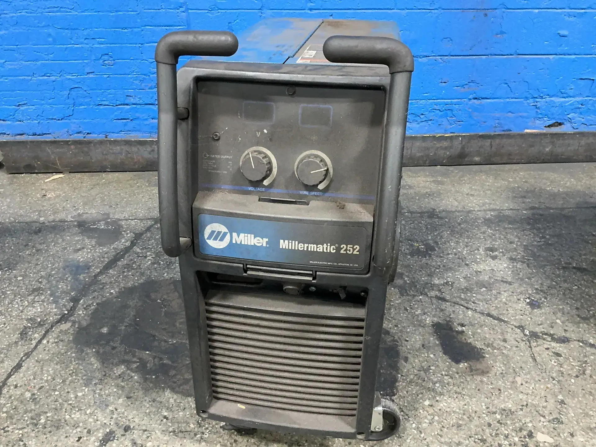 Used MILLER MILLERMATIC 252 Mig Welders Ohio US | HGR 24 #1521302