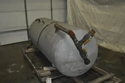 400 Gallon Sylvan Air Surge Tank