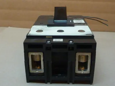 USED SQUARE D LAL2640036M