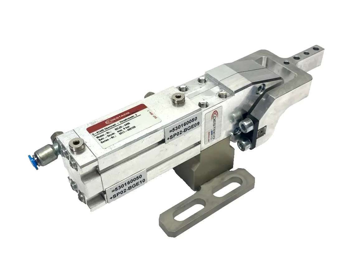 82L20-4435 | Destaco  Pneumatic Power Clamp 20mm Bore 5 - 60 Deg. Opening Angle - Used