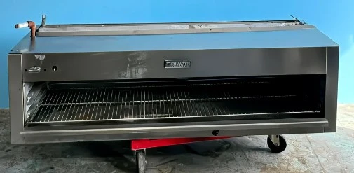 Used _UNKNOWN_ _UNKNOWN_ Salamanders & Cheese Melters Michigan US | Grocery Equipment Sales #1069937
