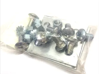 USED MP HUSKY UNIVERSAL SPLICE CONNECTOR KIT 3-3/8"–4-1/2" TRAY