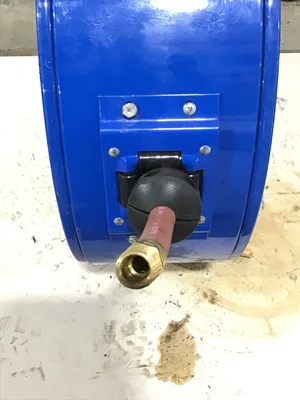 Coxreels EN-N-450-RH Spring Rewind Enclosed Air Hose Wheel