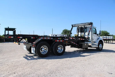 New | in-Stock 2027 PETERBILT 548 Hooklifts & Roll-Offs Texas US | Roll Off Truck World #1492004