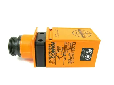 NEW NAMCO EE560-10400 PROXIMITY SWITCH EE56010400