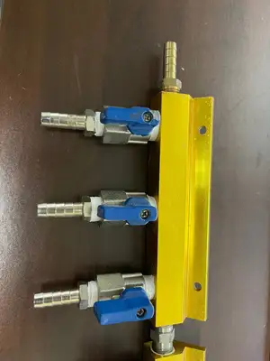 Used Falcon Restaurant Supply Used 6 Valve Brass 3/8" Beer Tap Bar Soda Co2 Gas Manifold with Shut-off Valves Beverage Carbonation Equipment Illinois US | Falcon Restaurant Supply #1375826