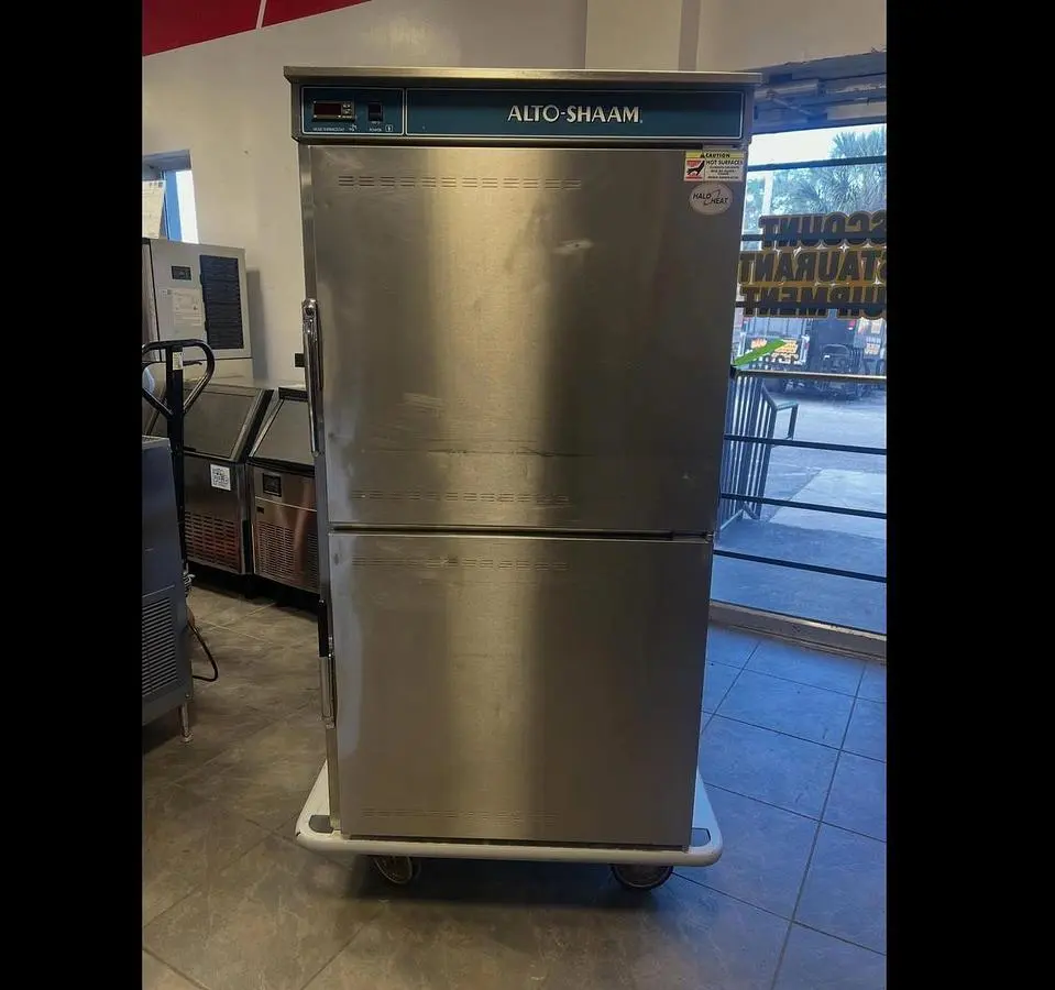 Alto-Shaam 1000-BQ2/96 Heated Banquet Cart
